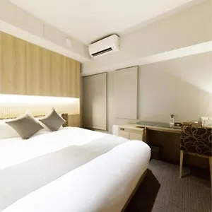 Hillarys Shinsaibashi 3* Osaka