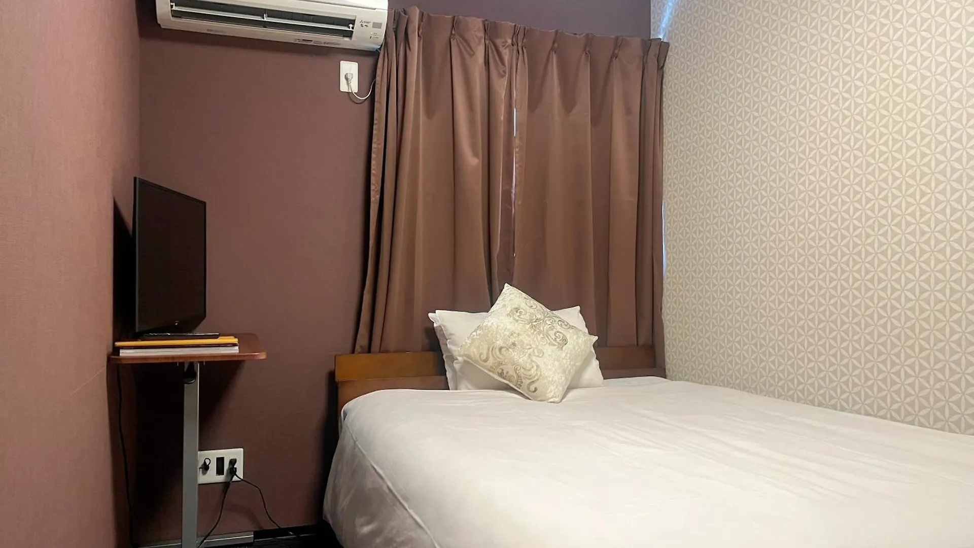 Miro Kyoto Nijo Hotel 4*,